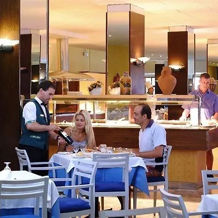 Leonardo Ibiza Santa Eulalia *