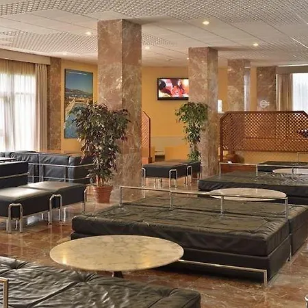 Leonardo Ibiza Santa Eulalia * Es Cana