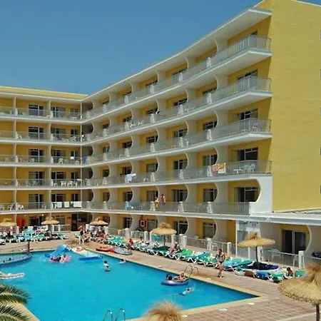Leonardo Ibiza Santa Eulalia *